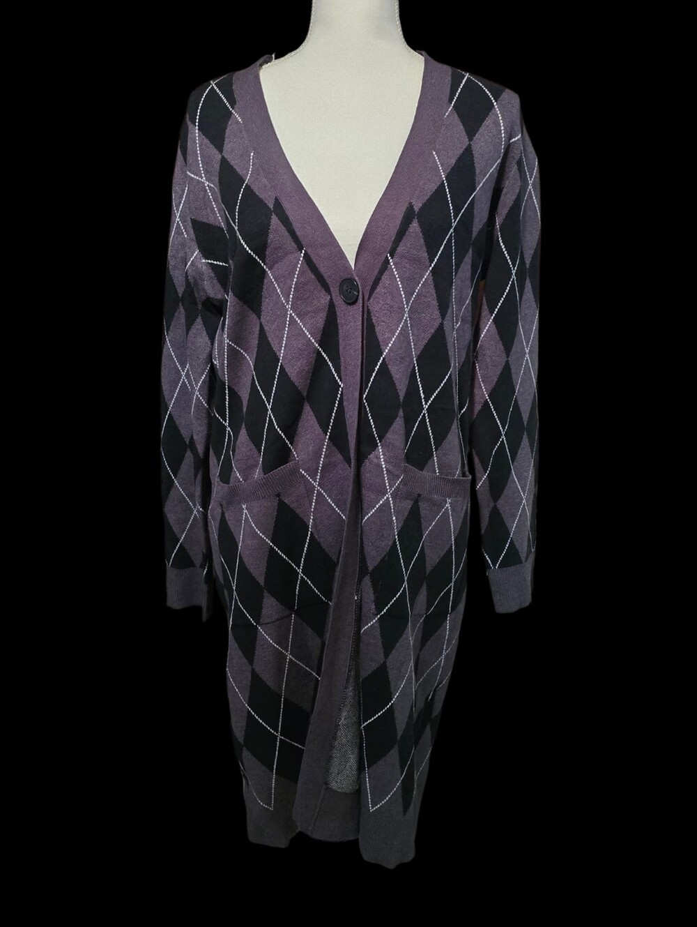 Liz Claiborne Gray and Black Argyle Long Cardigan - Picture 4 of 7